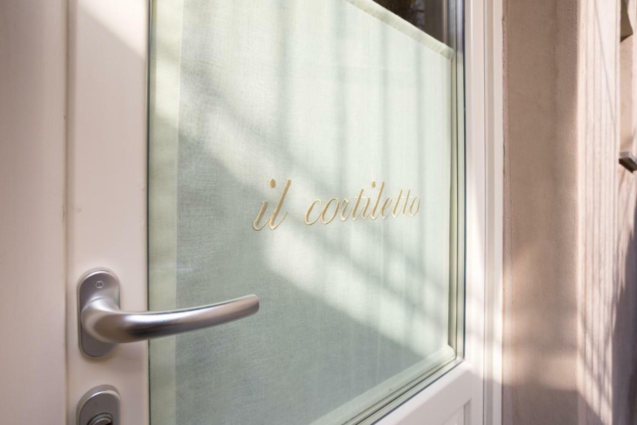 Il Cortiletto Hotel Maison トレズヌラーゲス エクステリア 写真